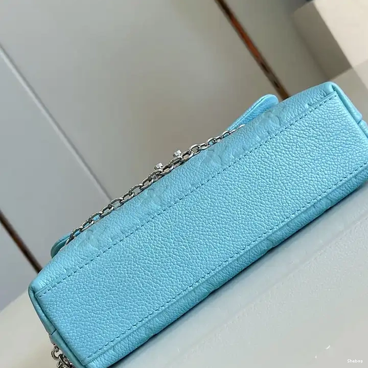 Bags 2411YA0294 LV 0814